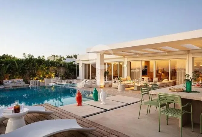 4-bedroom villa 225 m² for sale in Blanca Gardens