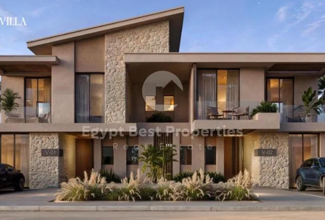 5-bedroom twin house 210 m² for sale in Caesar