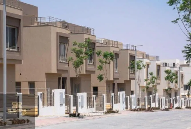 توين هاوس 6 غرف 330 م² للبيع في بالم هيلز القاهرة الجديدة، Palm Hills New Cairo