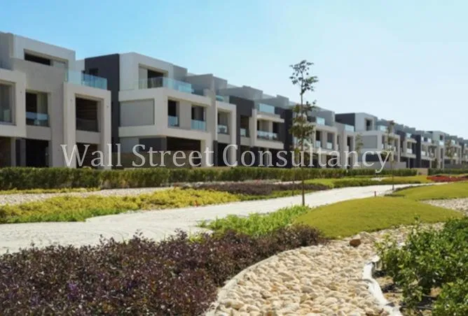 4-bedroom townhouse 235 m² for sale in La Vista City