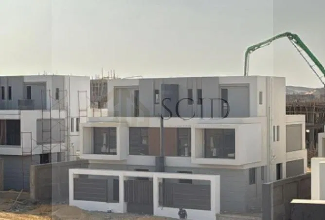 3-bedroom townhouse 235 m² for sale in El Patio Town