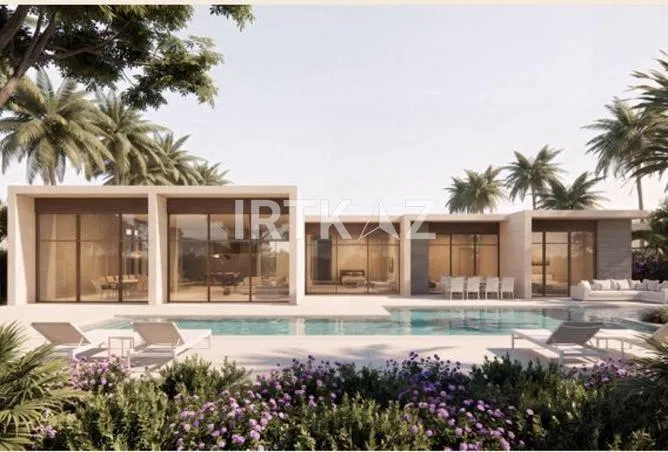 5-bedroom villa 1300 m² for sale in Almaza Bay