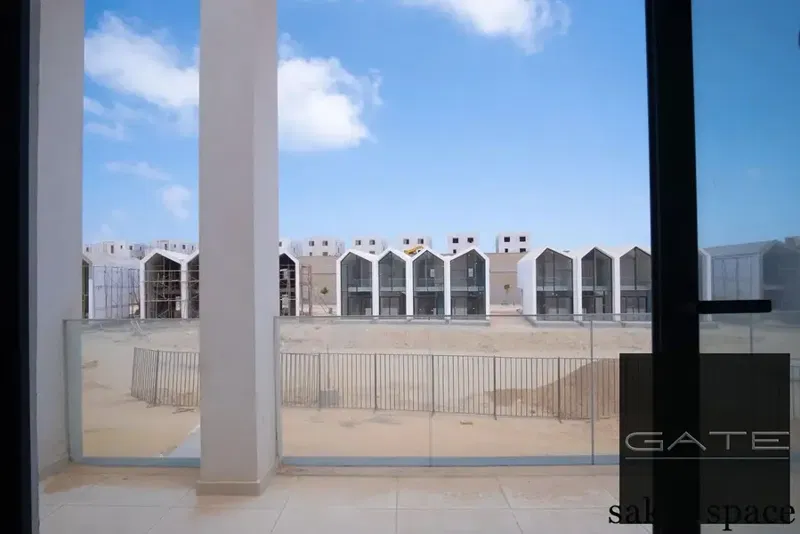 Twin House for Sale in D Bay – North Coast Direct North-Facing Lagoon View