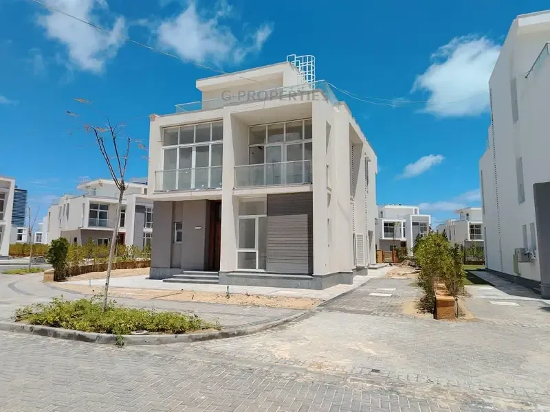 Delivered Lowest price | 2nd Row Lagoon | With installments