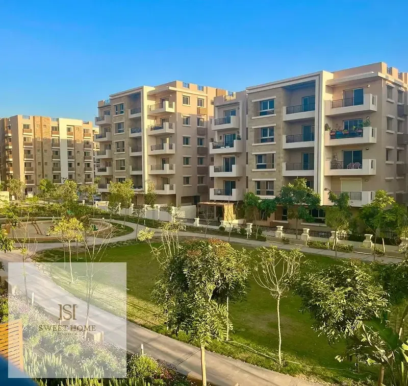 Ready to move in studio in Tag City Lake Park phase in a strategic location.