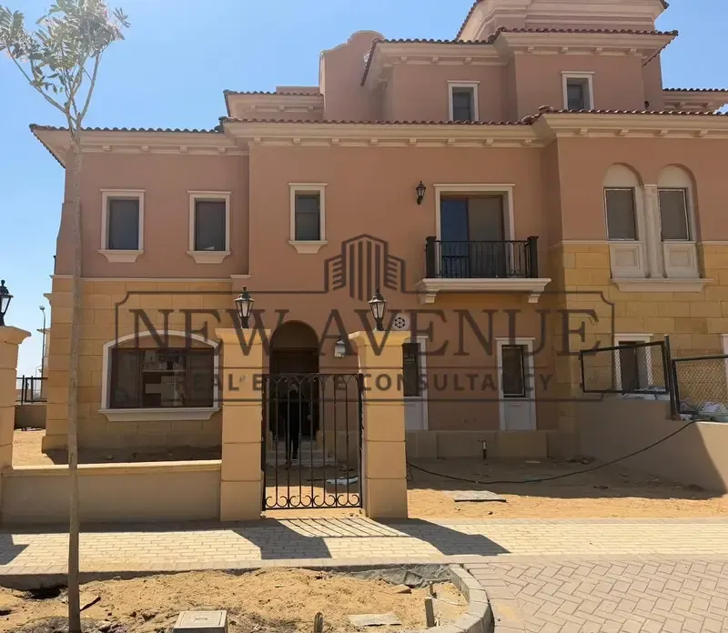 City Gate Compound Qatari Diar Special Quattro Villa Opal Phase Semi Finished Huge Garden Delivered with Penthouse