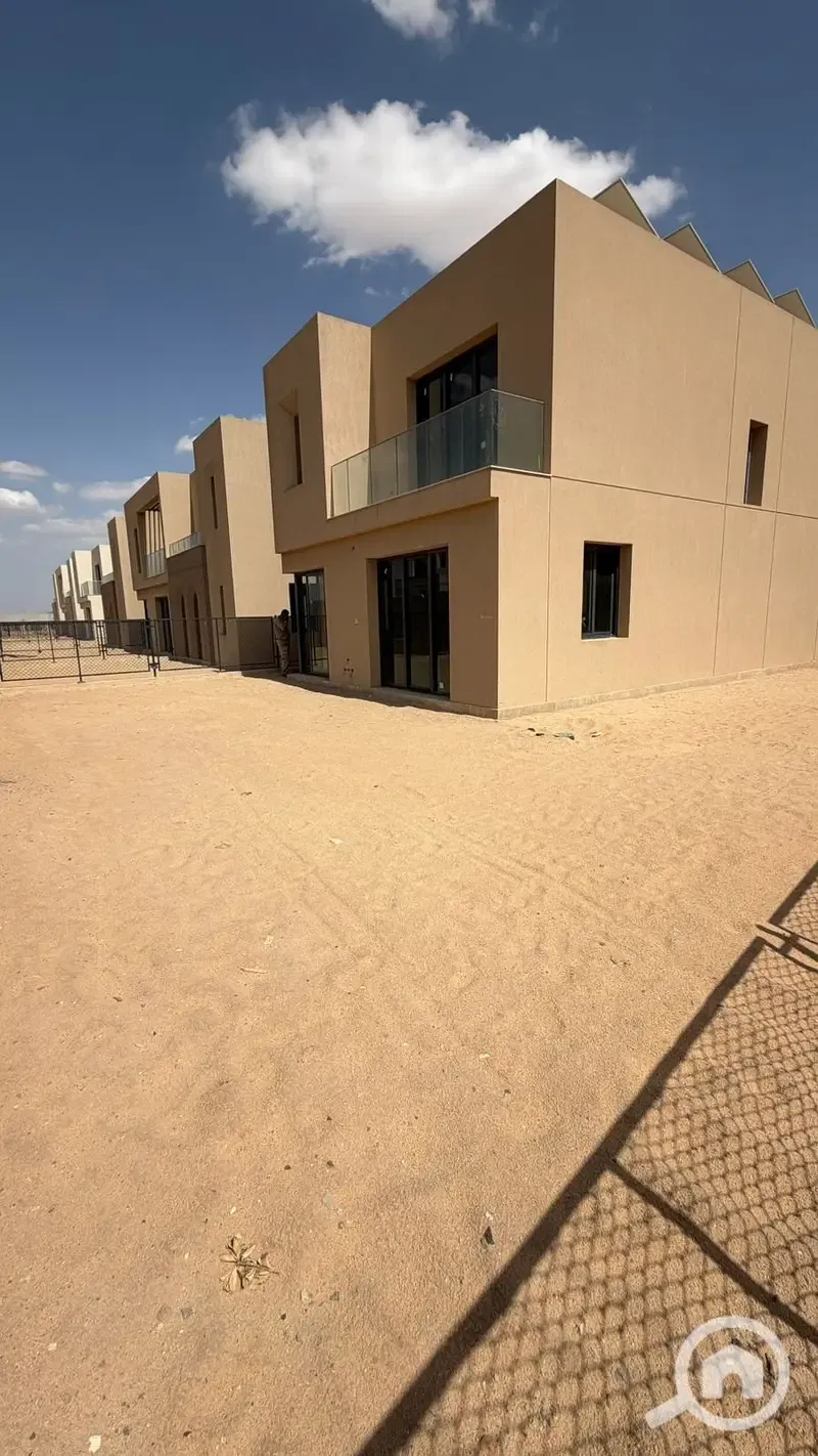 Townhouse corner 181 For Sale In VYE Sodic