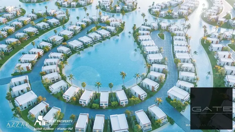 For sale townhouse in Azar Island compound directly on the lagoon, middle townhouse on the lagoon.