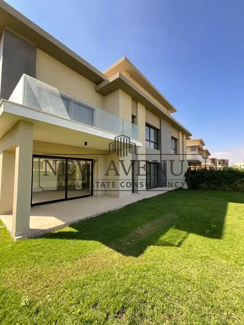 Ready to move Standalone corner with down payment and installments with a huge land area for sale in Giselle Swan lake residence