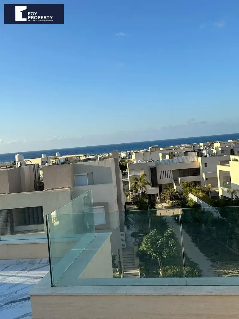 Facing North Townhouse For Sale In Hyde Park North – Seashore - North Coast , Sea View