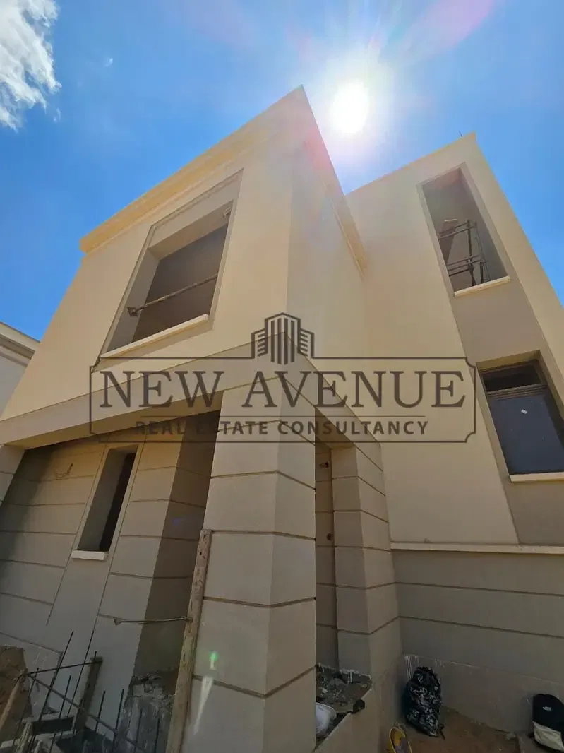 Emaar - BELLE VIE STANDALONE with installments FULYY FINISHED WITH AC'S FOR SALE ALMOST READY TO MOVE