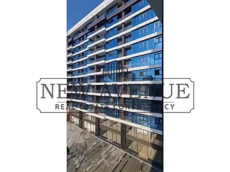 Lowest Downpayment For Ready to move Fully Finished Serviced Apartment In marriot residence Looking Over Swimming Pool