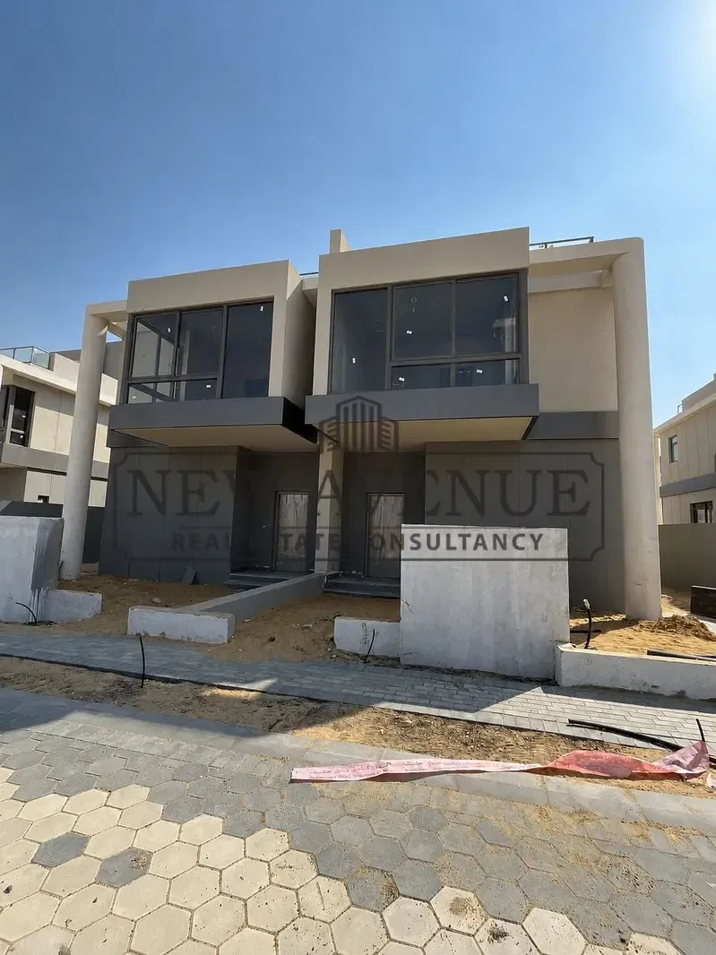 Under Market price Twin House Wide Lake View in bloomfields - Installments: Over 4 years