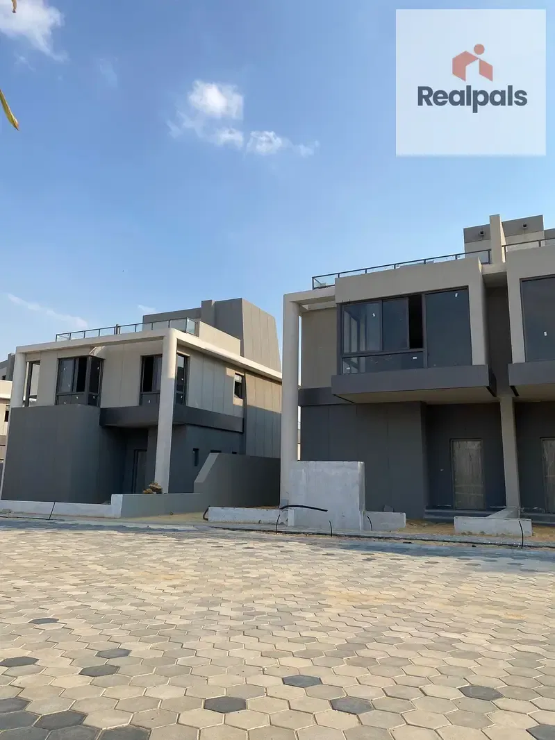 Twin house for sale under market price 195 m at Bloomfields PRIME LOCATION