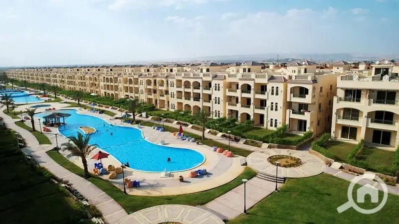 Lasirena Palm Beach is located in Ain Sokhna, 14 km from the Ain Sokhna gates on the Suez Road.