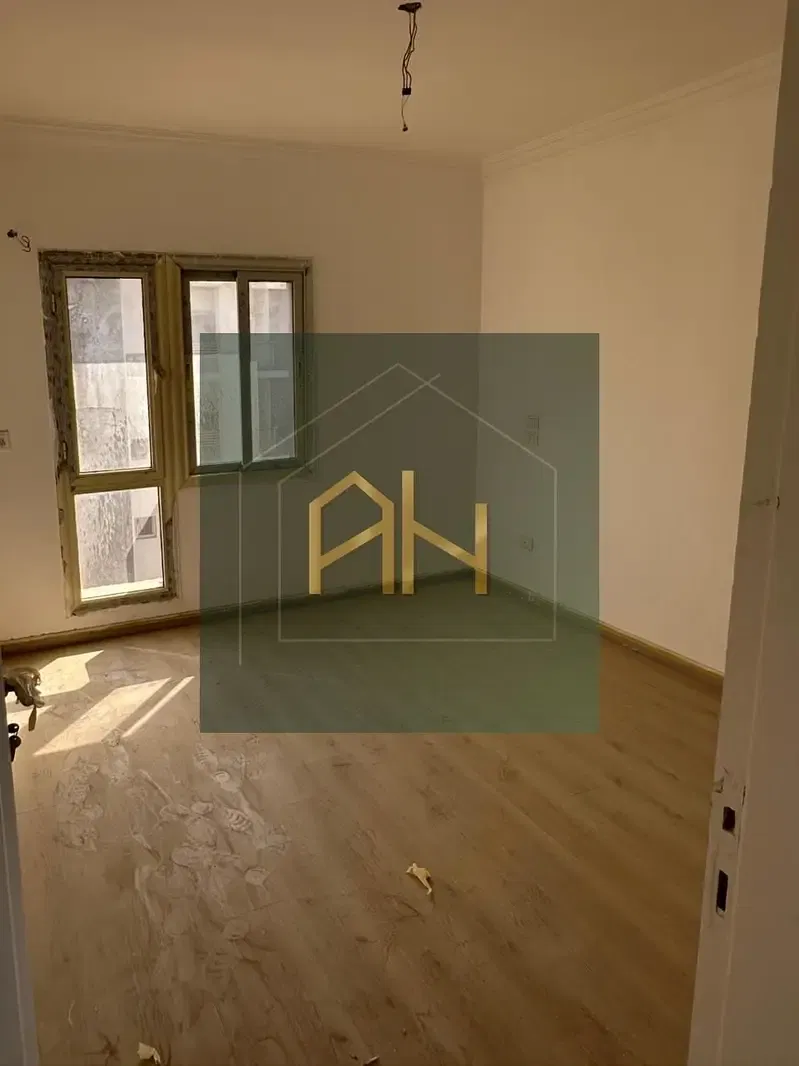 Apartment for sale, fully furnished and ready to move in, in a compound in the New Administrative Capital.