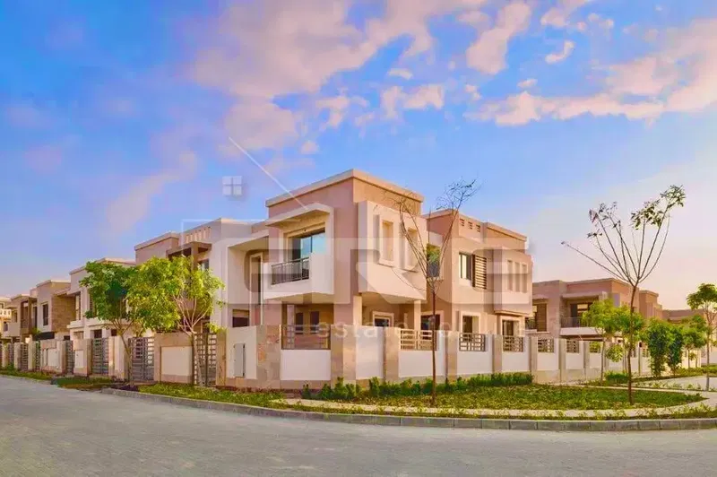 Lowest price for a villa in Taj City with down payment and installments, Prime location, 3 bedrooms