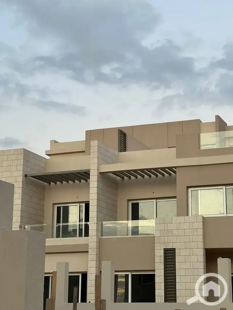 Town House 208 Sqm For Sale Tawny Beside Palm Hills Ready To Move With Installments