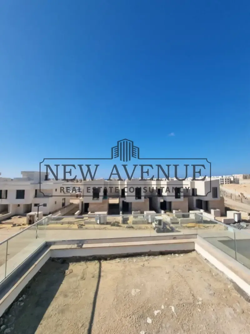 For Sale Delivered Town house Middle 4 bedrooms in Sodic june north coast
