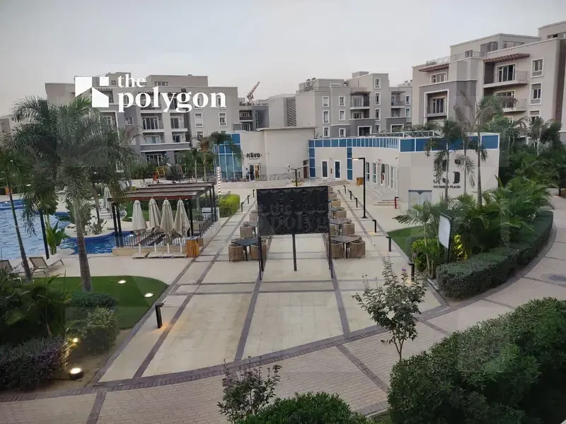 Ready To Move appartment 3 bedroom semi finished october plaza sodic 181 sqm