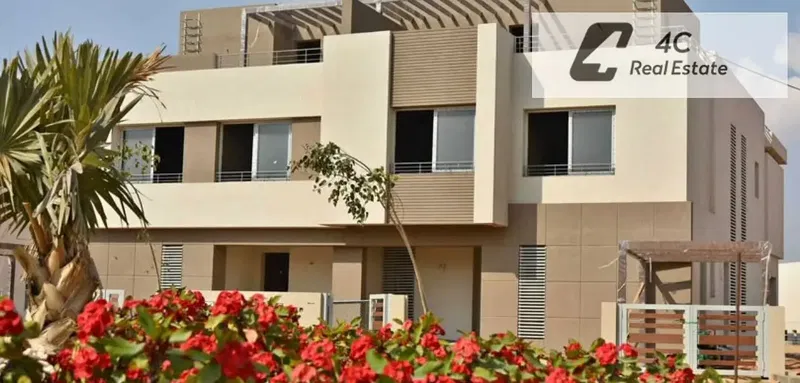 Standalone villa for sale 255 sqm resale below market price ready to move and ready for viewing with down payment and installments in Palm Hills New