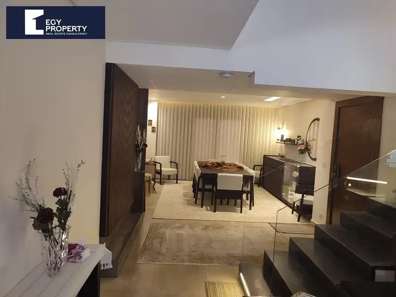 Town house villa for sale in 5th settlement New cairo with very prime location