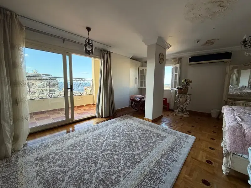 Duplex for Sale – 300 m² | Gleem – Full Sea View