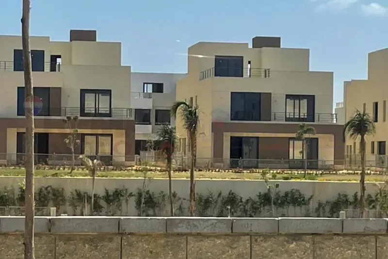 Townhouse villa for sale 183 m (Palm Hills Alexandria) - 9,000,000 EGP (down payment + offer)
