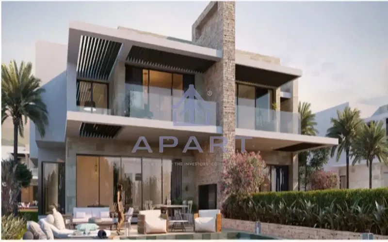 Townhouse Prime Location Silver Sands For Sale
