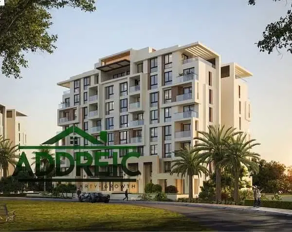 Residential and investment opportunity in City Gate, Fifth Settlement: Apartment with an area of 109 sq m, spacious green areas and landscaping.