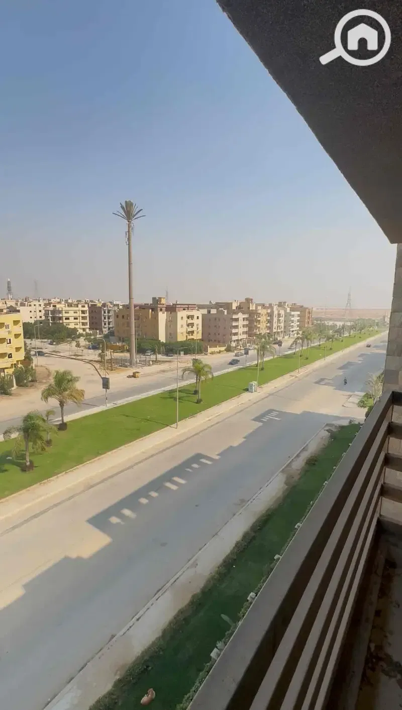 Apartment 183 m with a view of the Intelligence in Kanz Compound, October Gardens