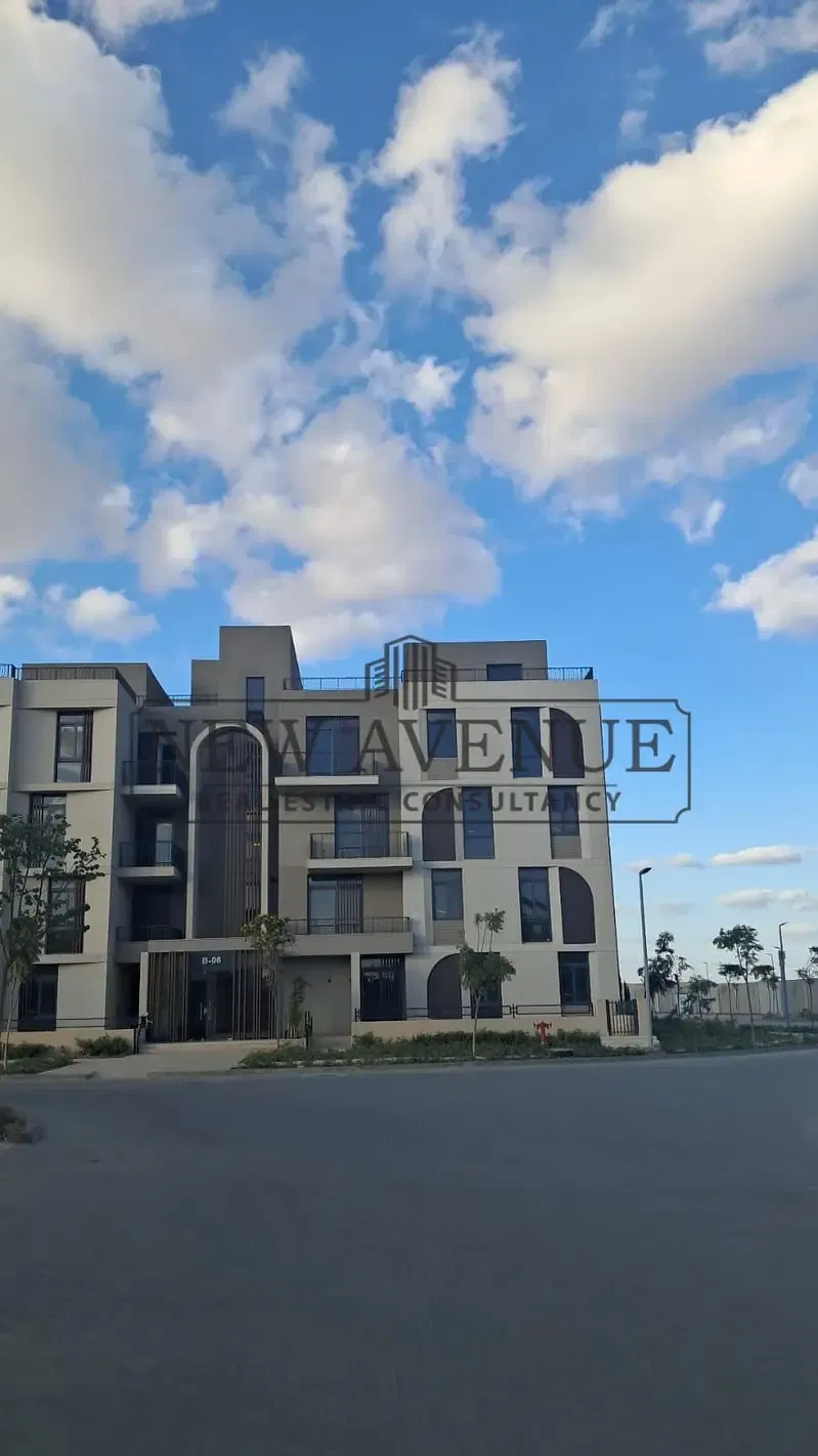Fully Finished Duplex Ground and First Floor 200m with 70m Garden and Nanny Room Corner Unit Ready to Move Installments Downpayment 14.5M
