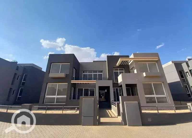 Town House 200 Sqm For Sale Kayan Inside Grand Heights 6 October Prime view