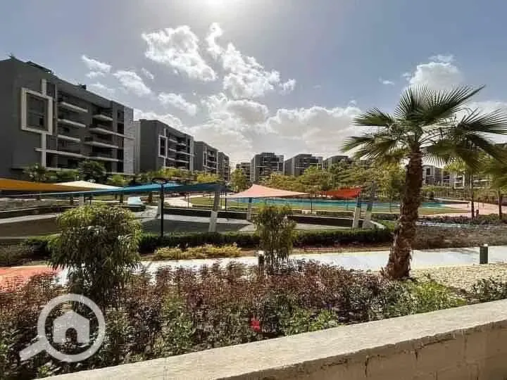 Apartment 127 m finished in Sun Capital, October Gardens