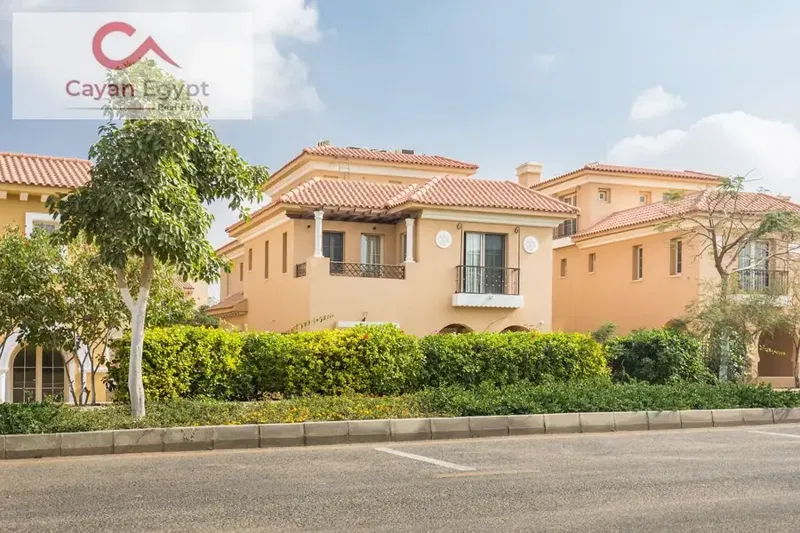 Ready to Move! Own Your Luxury Villa in Hyde Park - 6 Years Installments
