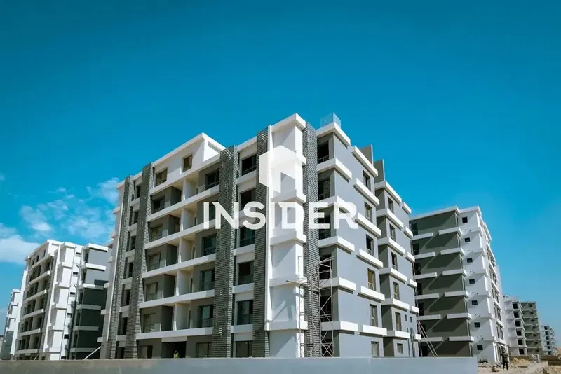 Ready to move apartment under market price in a very prime location for sale at creek town - new cairo
