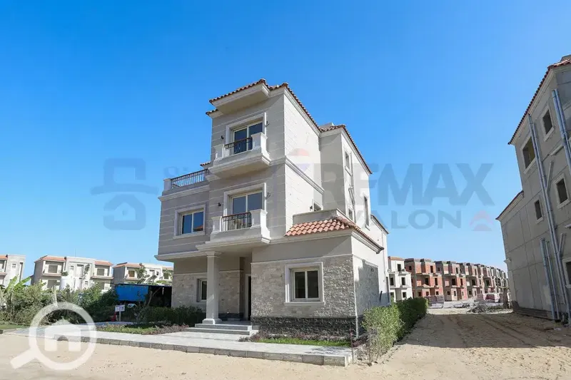 The largest villa in Murooj, furnished