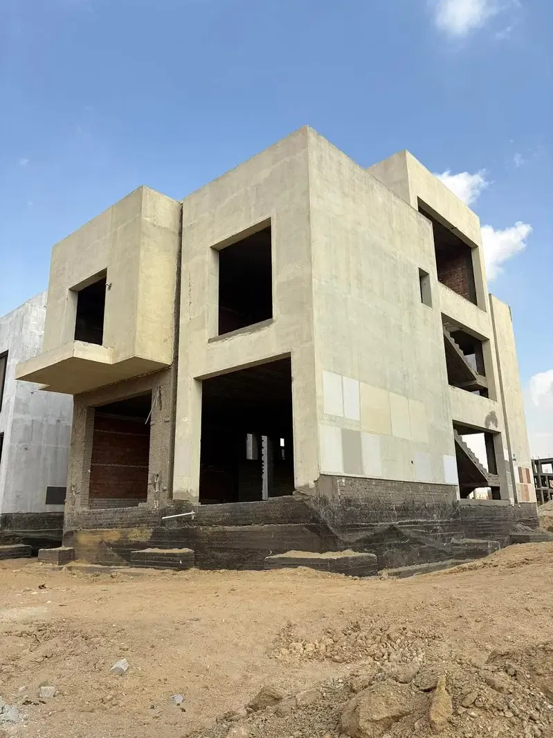 Exclusive Twin House in Stei8ht | 3 Bedrooms + Maid Room | 345 sqm BUA
