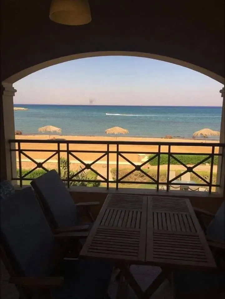 Chalet 125sqm for sale sea view in telal elsokhna early delivery Direct from owner prime location