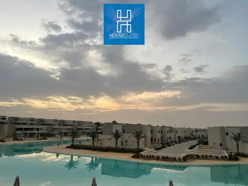 Twin house resale with a distinctive view overlooking the lagoon, at a price lower than the company's price in Azha Ain Sokhna.