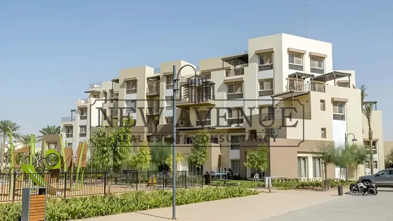 Standalone For Sale in Uptown Cairo Emaar ready to move Golf View with Installments