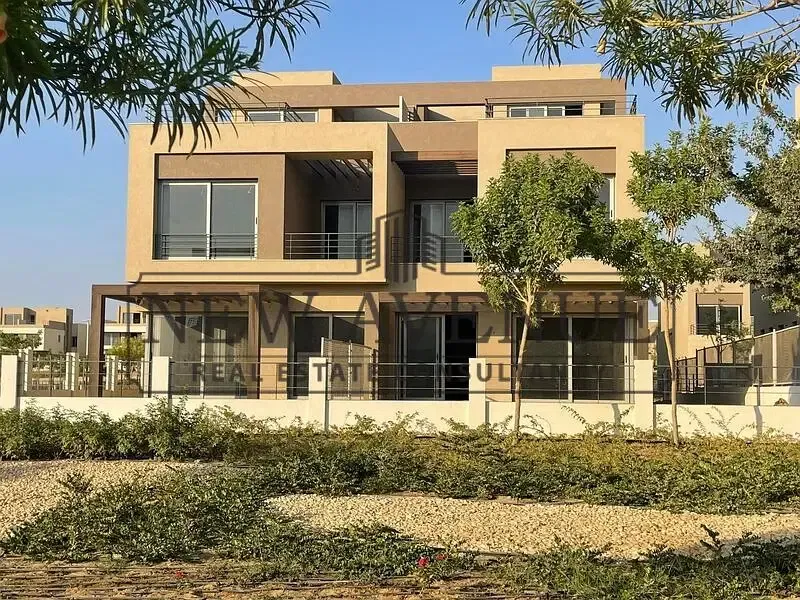 Luxury twinhouse for sale with the lowest dp and installments at Palm Hills New Cairo