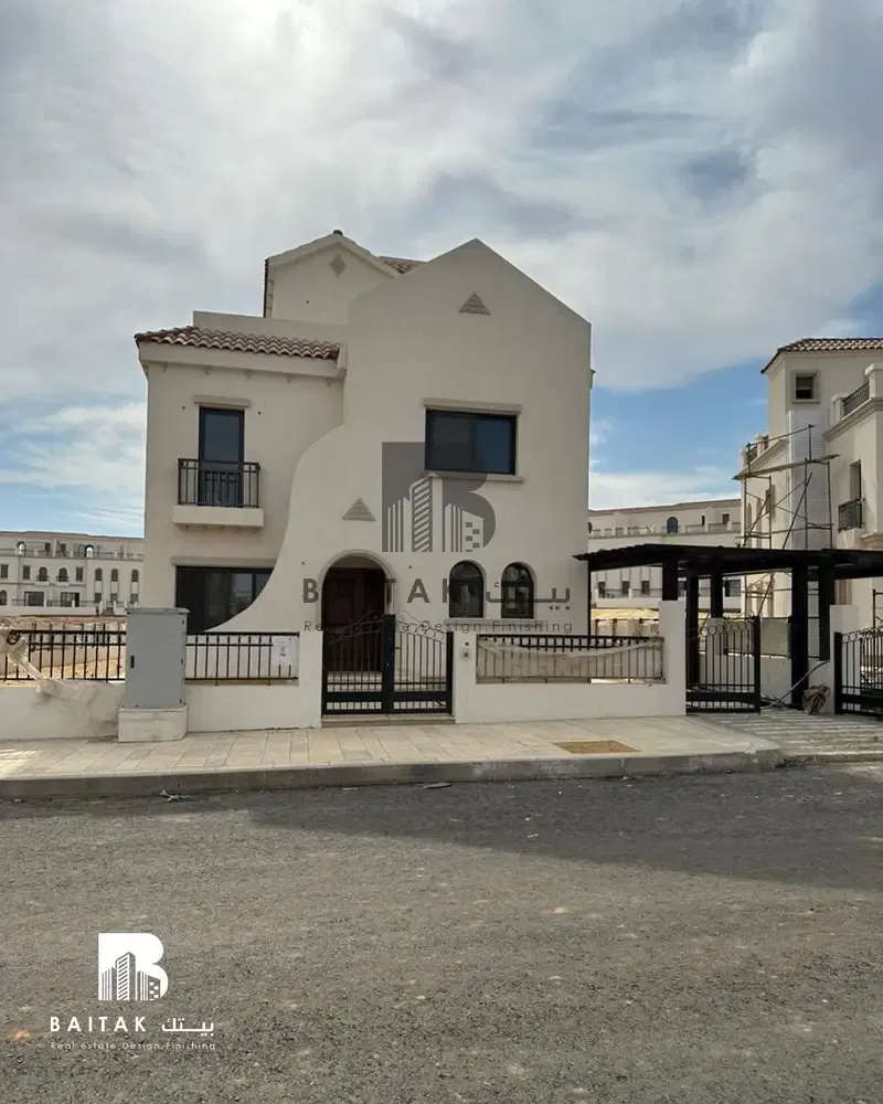 Standalone villa for sale in Celia Compound down payment less than 10 million