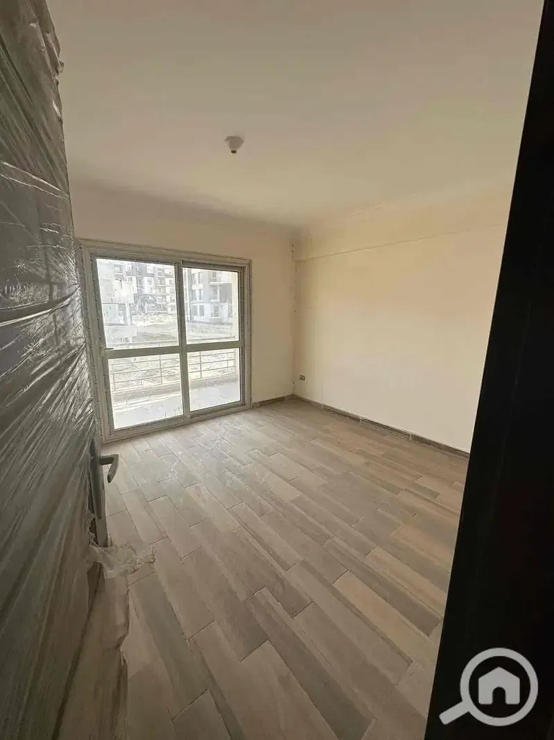 Apartment for Sale – Place Gate Compound, Sheikh Zayed Fully Finished