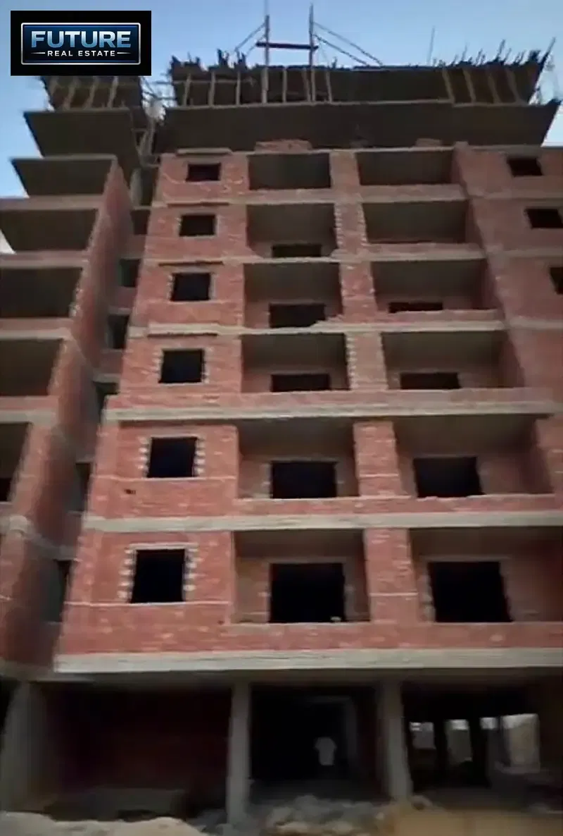 A 130 m apartment in the Tiglat Dajla Al-Jadid neighborhood, Zahra Al-Maadi, near Wadi Degla Club.