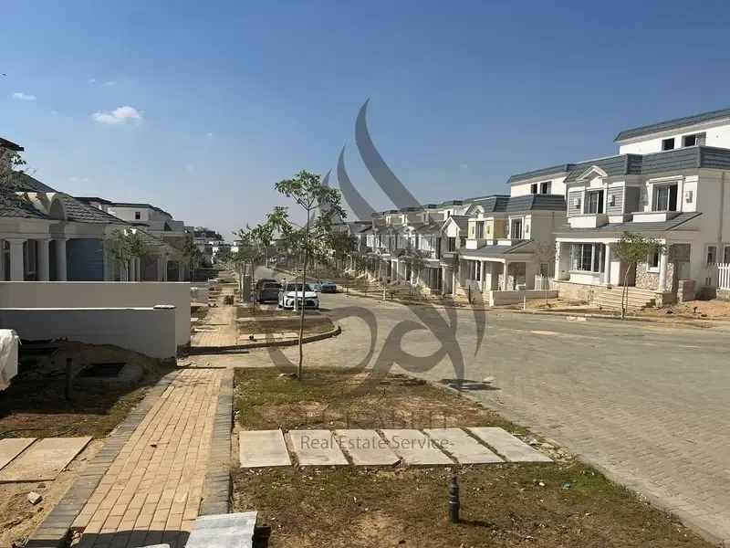 Villa for sale in Mountain View 3 new cairo with down payment and installments under market price prime location