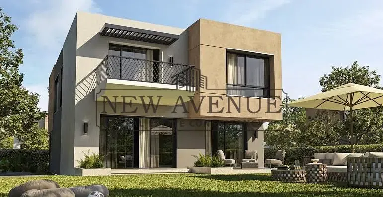 Town house corner prime location