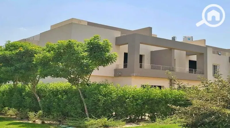 Twin house for sale with installments Ready To Move prime location at Compound Palm Hills- New Cairo