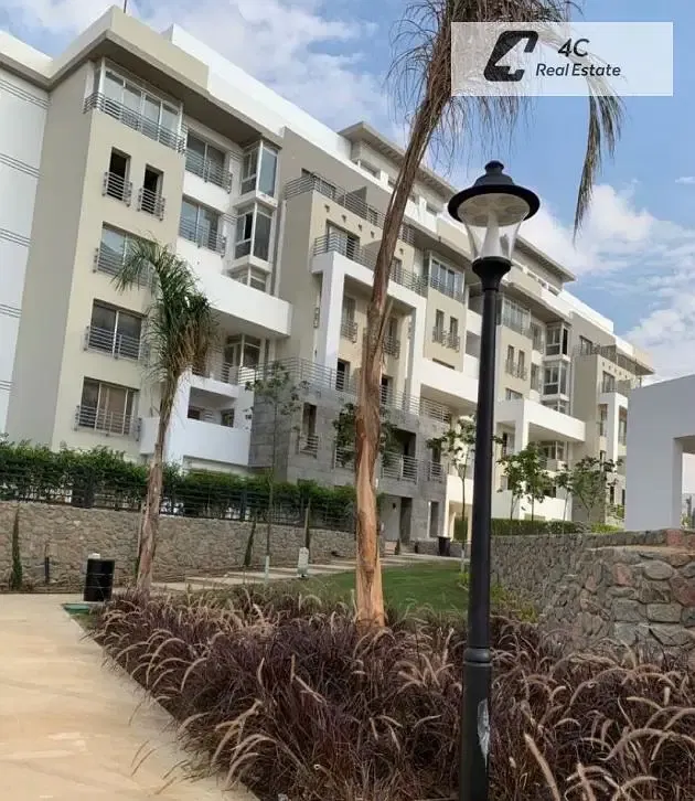 Duplex for ready to move in a prime location at a special price a stunning open view in Hyde Park Fifth Settlement New Cairo.