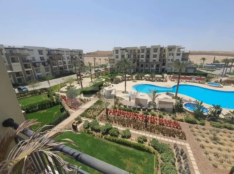 Townhouse for sale in Uptown, finished, 309 sq m, 4 bedrooms and a 60 sq m roof terrace, in the most prestigious phase within the compound.